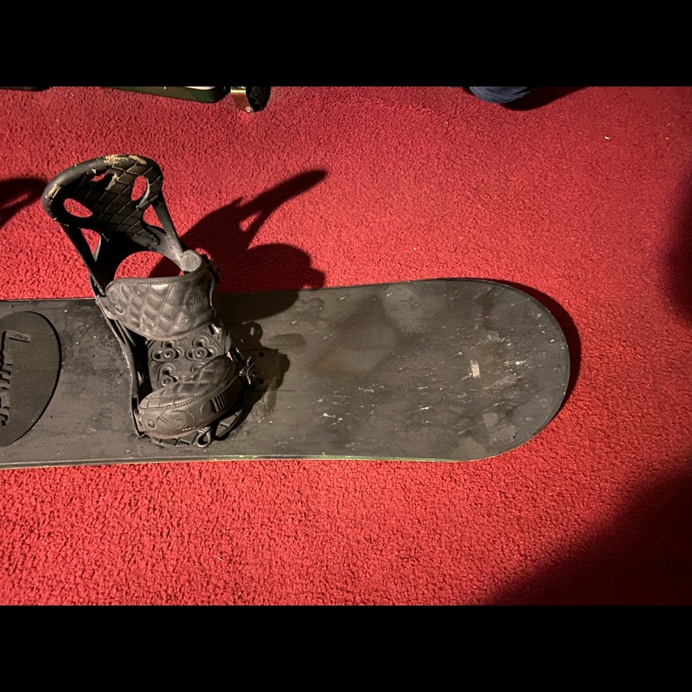 Snowboard - Picture 2 of 7